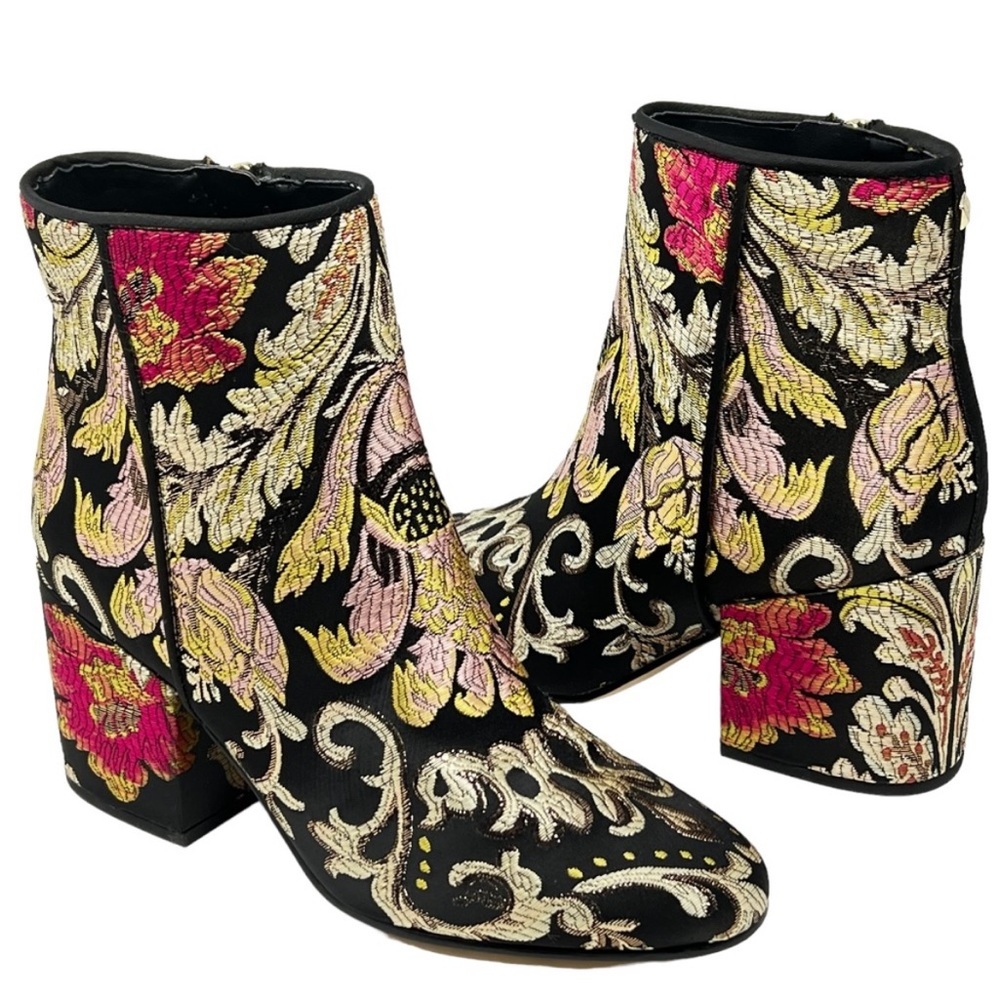Sam Edelman | Taye Metallic
Jacquard Boot 6 1/2